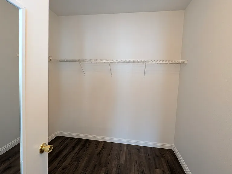 43592 Yukon Ct — Photo 10