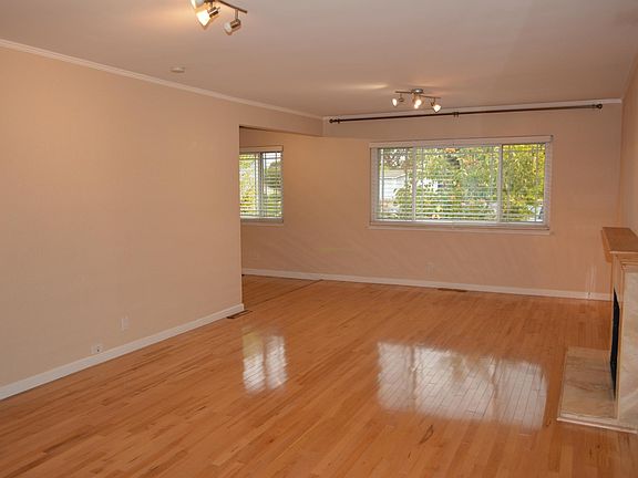 5th image of 6670 Clifford Ct