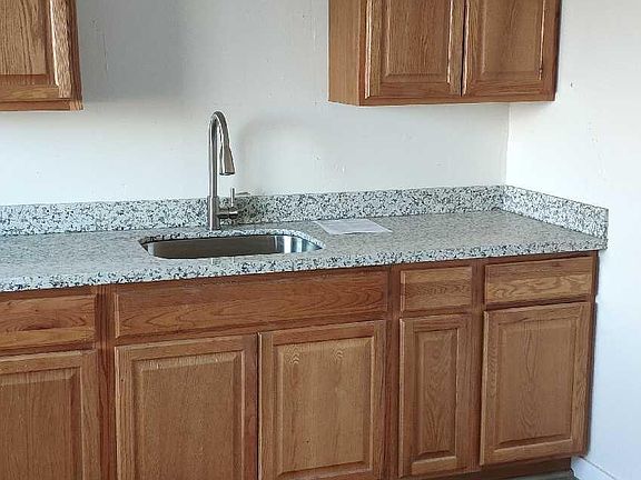 4th image of 966 Myrna Ave #1 & 2