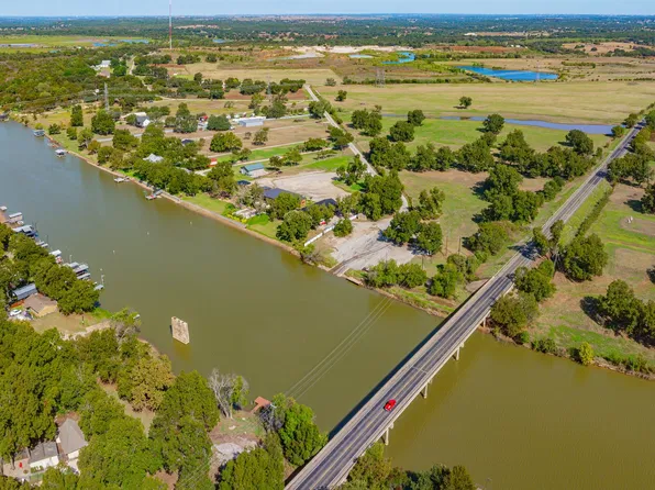 1605 Old Tin Top Rd, Weatherford, TX 76087