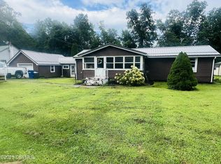1822 White Deer Pike, New Columbia, PA 17856