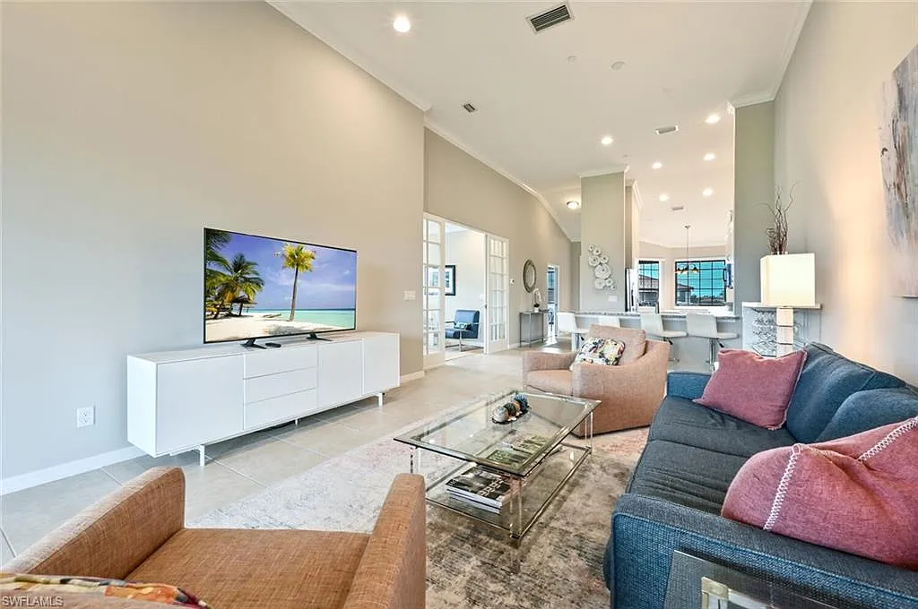 3 bed, 2.0 bath, 1632 sqft, $4,500 — Photo 4
