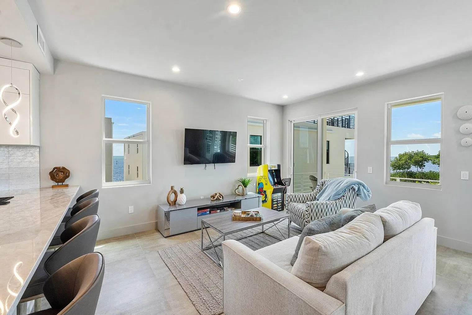 3 bed, 2.0 bath, 1797 sqft, $30,220 — Photo 2