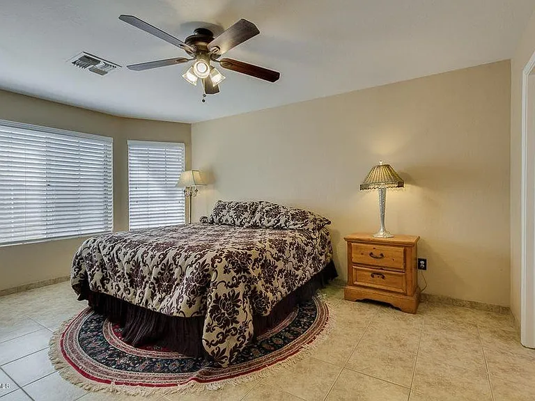 1380 W Whitten St — Photo 12