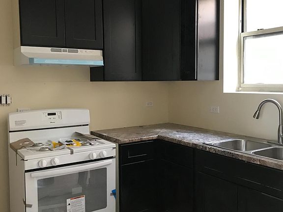 5th image of 5961 W Huron St #1