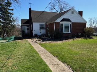 1009 Tray Rd, North Huntingdon, PA 15642