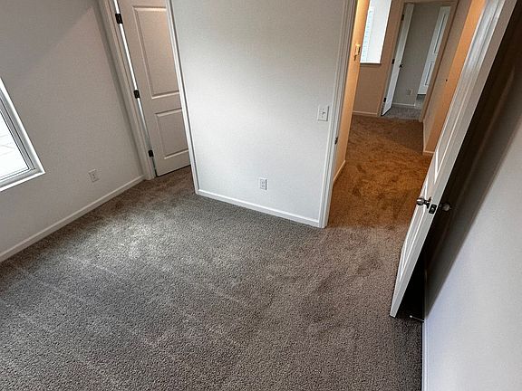 4th image of 242 Redondo Dr