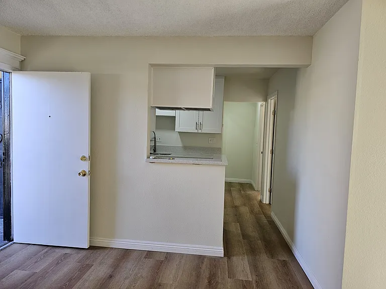 12511 Sunswept Ave #4 — Photo 5