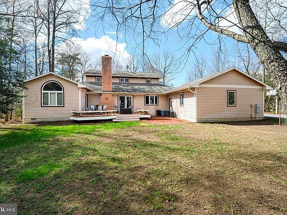 5th image of 204 Double Creek Rd