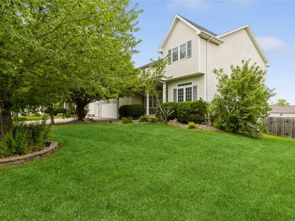 6415 NW 94th Ct, Johnston, IA 50131