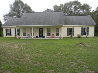 32 W Meadowlark Rd, Carriere, MS 39426