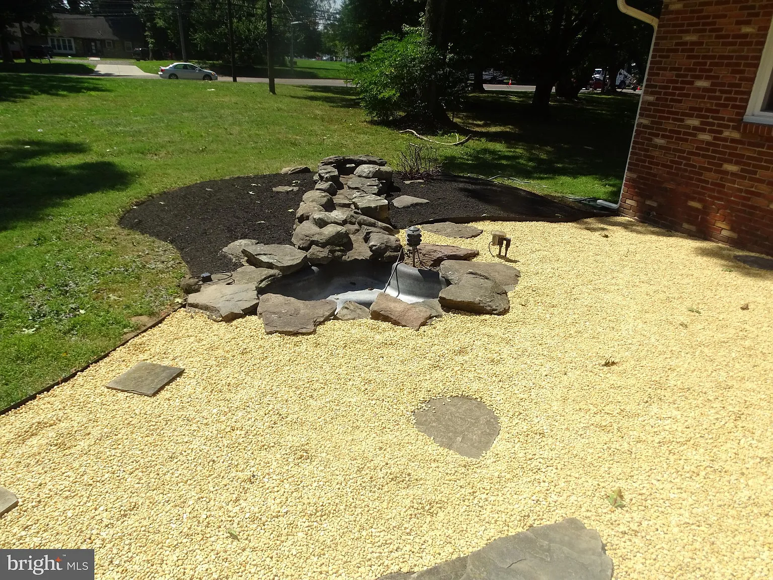 3 bed, 1911 sqft, $3,500 — Photo 3