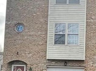 332 W 2nd St, Alburtis, PA 18011