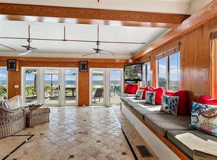 541 Beach Ave, Atlantic Beach, FL 32233