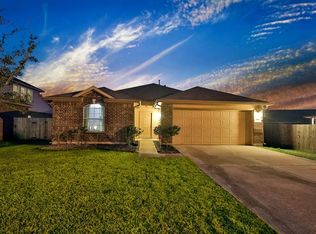 7110 Sunrise Dr, Hitchcock, TX 77563