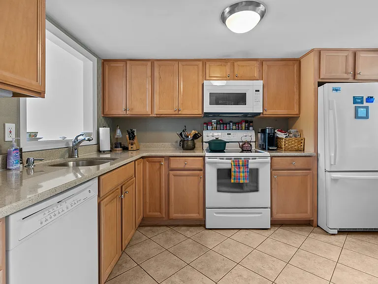 226 Fishing Cove Rd — Photo 12