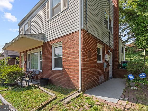 4th image of 6607 Stockton Ln