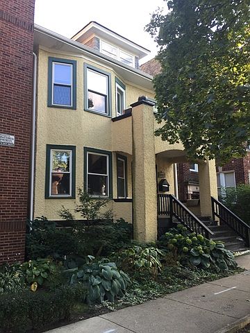 1st image of 3007 W Eastwood Ave #2