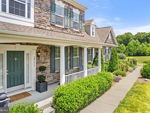 4th image of 38372 Colts Neck Ct
