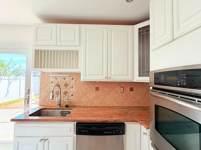 68 Daniel St — Photo 11