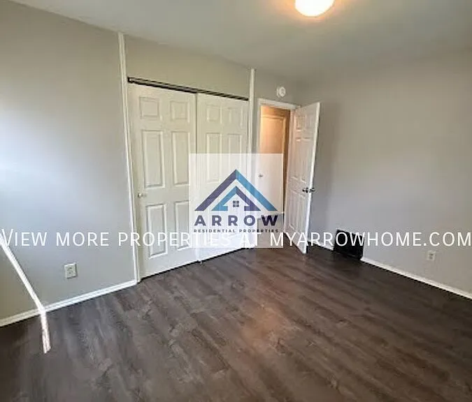 10309 Ross Cir — Photo 19