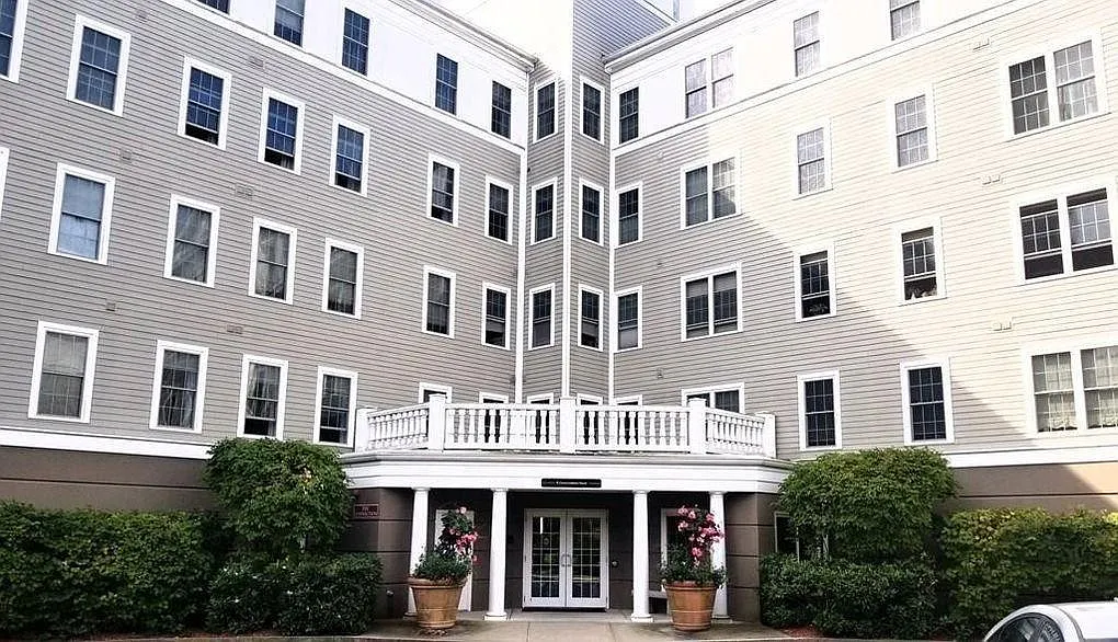 2 bed, 1177 sqft, $2,900 — Photo 1