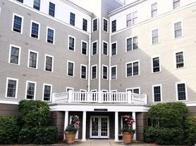 8 Crowninshield St, Peabody, MA