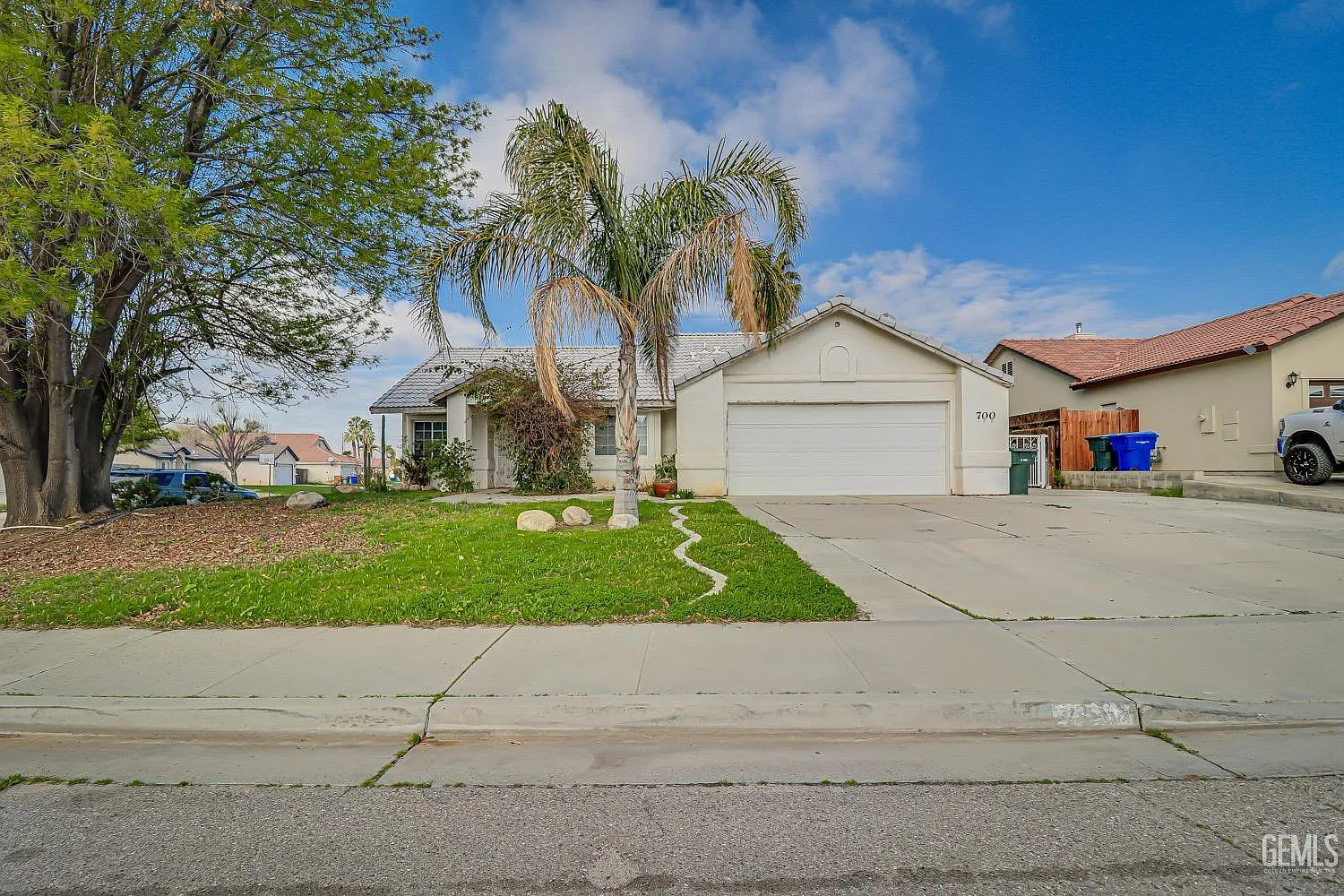 700 Ocotillo Dr photo 1
