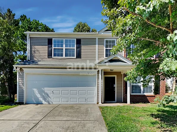 10713 Haddington Dr NW, Charlotte, NC 28269