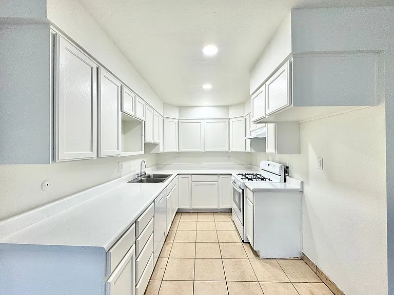 Joann Street Apartments — Photo 22