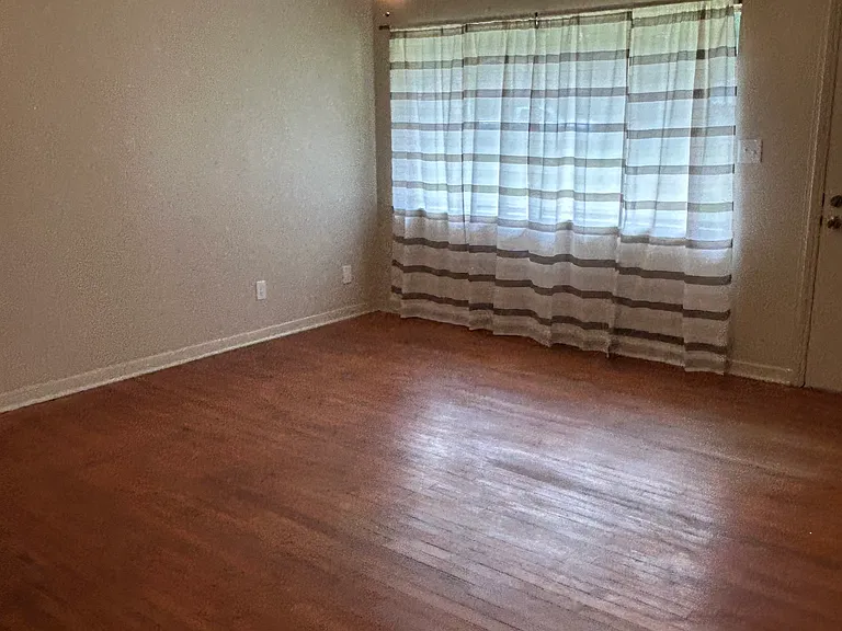 612 Chandler Dr — Photo 6
