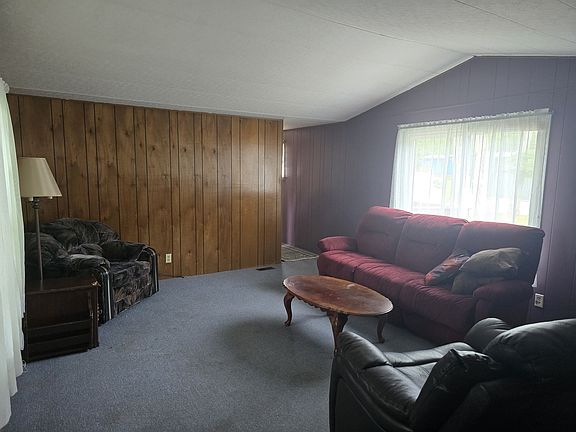 5th image of 31 Rosemont Ave