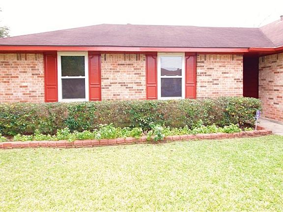 2nd image of 2727 Skelton Dr
