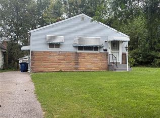 16813 Lipton Ave, Cleveland, OH 44128