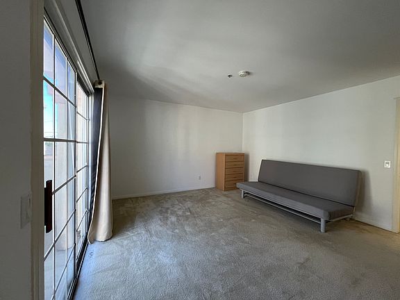 5th image of 507 E Live Oak St APT C