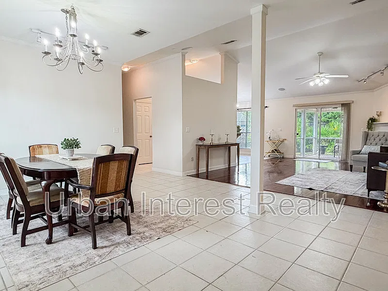3 bed, 2.0 bath, $2,850 — Photo 3