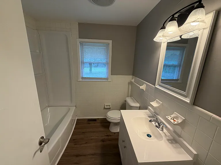 1618 Auburn Dr — Photo 11