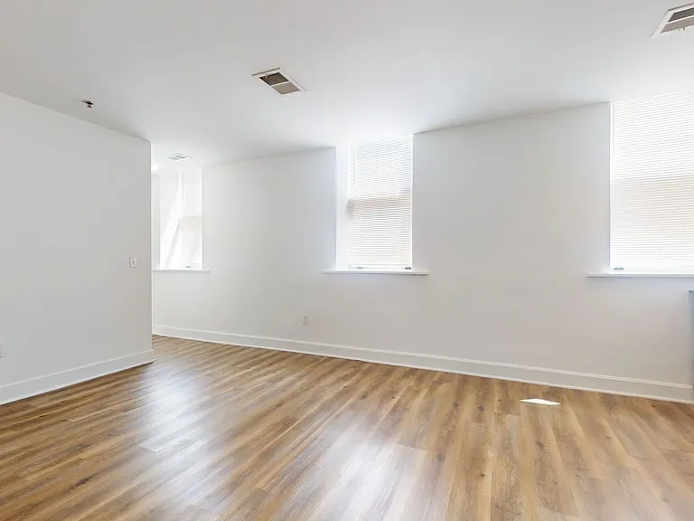 Dining/Living room