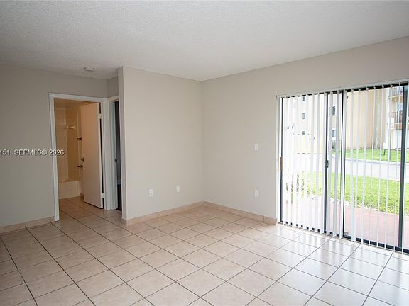 4th image of 9491 Palm Cir S APT 101