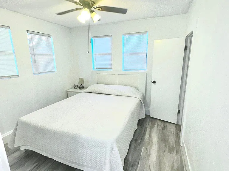 1211 E 18th Ave #B — Photo 5