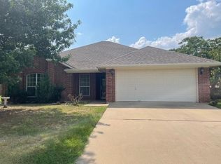152 Topaz Cir, Hewitt, TX 76643