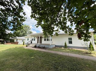 1255 E Bonaire Drive, Springfield, MO 65803