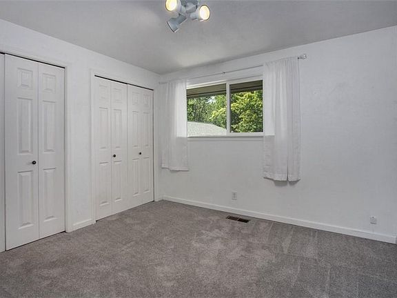 4th image of 1088 Ihland Pl NE #2