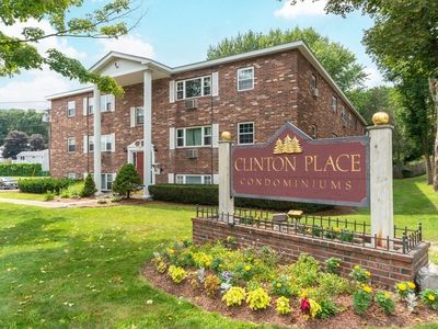 35 Berlin St APT 207, Clinton, MA, 01510