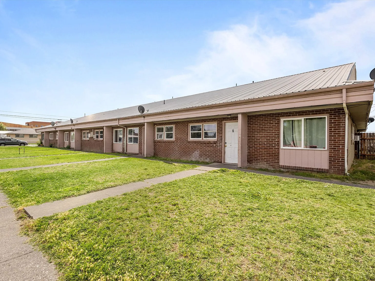 Centennial Apartments — Photo 2