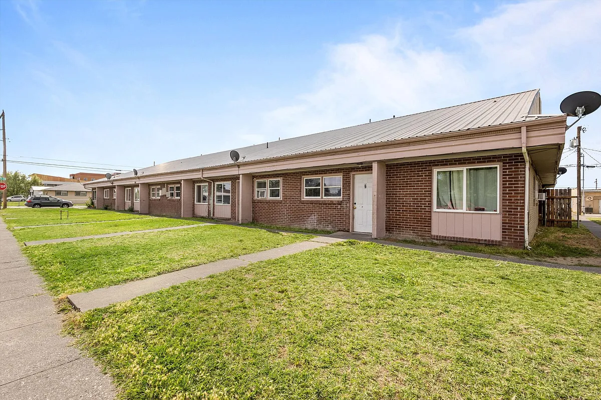 Building Photo - 908 W Ruby St
