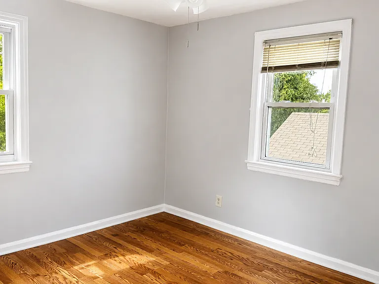 195 Jackson Ave — Photo 9