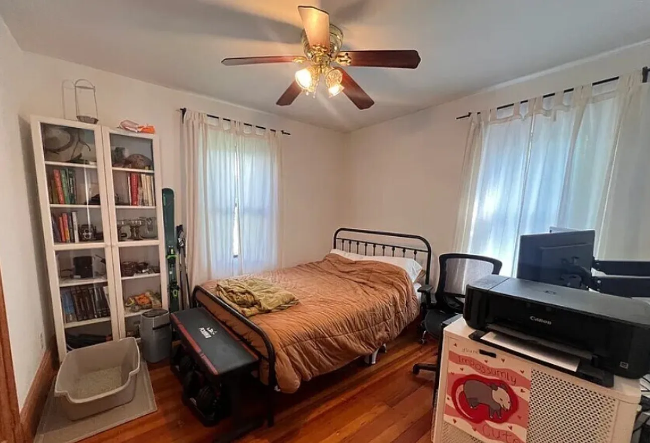 3 bed, 9999 sqft, $2,950 — Photo 3