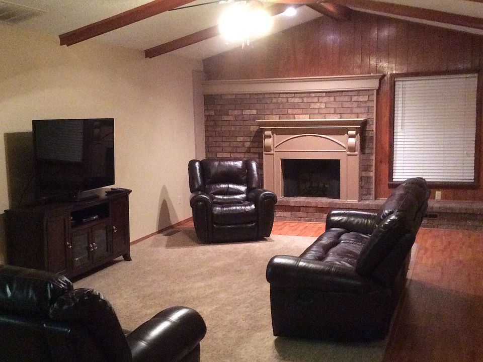 1st image of 509 Saint Charles Cir