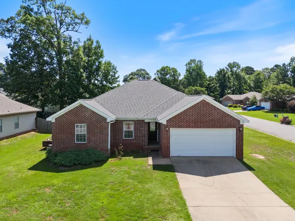 300 Stone Creek Dr, Benton, AR 72015